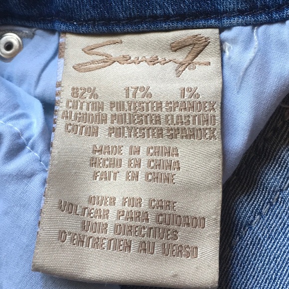 7 Boot cut Jeans - Picture 7 of 7